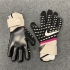 Вратарские перчатки Nike Phantom Elite черно-белые