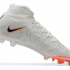 Детские футбольные бутсы Nike Phantom Luna Elite FG белые