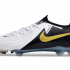 Детские футбольные бутсы Nike Phantom Luna Elite белые